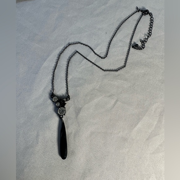 Dainty elegant black chain necklace with rhinestones - Picture 3 of 7